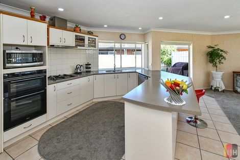 Photo of property in 1 Gairloch Place, Wattle Downs, Auckland, 2103