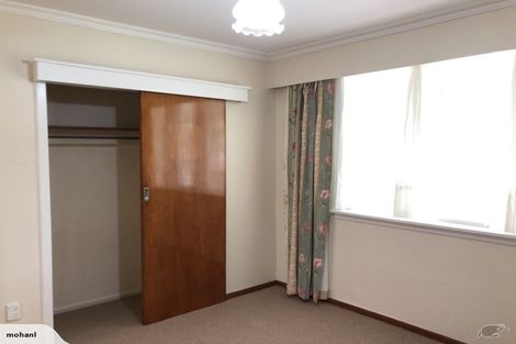 Photo of property in 2/54 Kings Crescent, Hutt Central, Lower Hutt, 5010