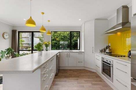 Photo of property in 76 Maire Road, Orewa, 0931