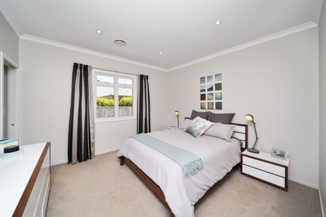 Photo of property in 5 Dorset Avenue, Westown, New Plymouth, 4310