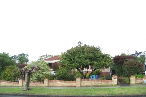 Photo of property in 65b Uxbridge Road, Mellons Bay, Auckland, 2014