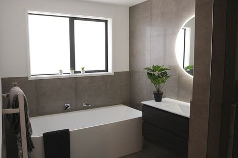 Photo of property in 1 Hillock Rise, Ramarama, 2579