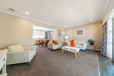 Photo of property in 2/22 Burns Grove, Trentham, Upper Hutt, 5018