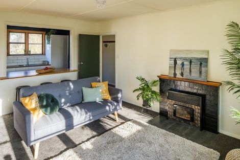 Photo of property in 32 Jillett Street, Titahi Bay, Porirua, 5022
