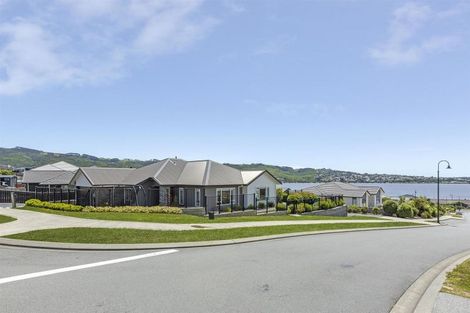 Photo of property in 35 Margaret Shields Avenue, Aotea, Porirua, 5024