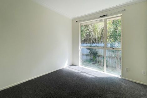 Photo of property in 13 View Road, Papakura, 2110
