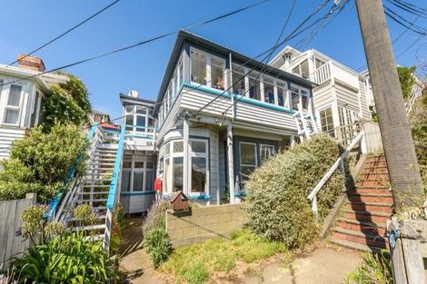 Photo of property in 14 Prince Street, Mount Victoria, Wellington, 6011