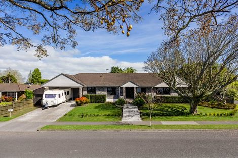 Photo of property in 168 Walter Strevens Drive, Conifer Grove, Takanini, 2112