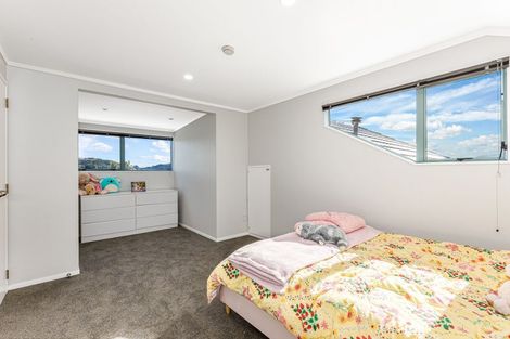 Photo of property in 10 Portage Place, Whitby, Porirua, 5024