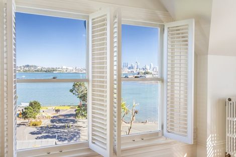 Photo of property in 12 Jubilee Avenue, Devonport, Auckland, 0624