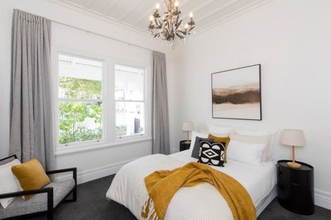 Photo of property in 34 Sentinel Road, Herne Bay, Auckland, 1011