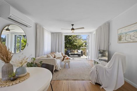 Photo of property in 7 Belt Road, Moturoa, New Plymouth, 4310