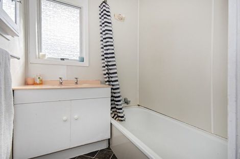 Photo of property in 14 Earls Place, Onerahi, Whangarei, 0110