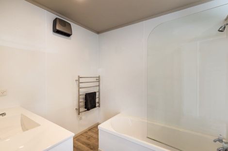 Photo of property in 3 Boundary Road, Waipahihi, Taupo, 3330