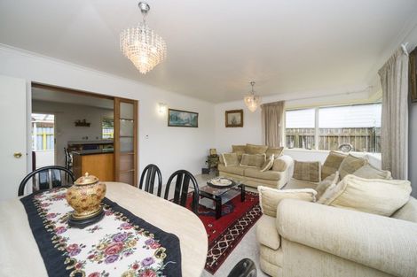 Photo of property in 1 Ayr Place, Hokowhitu, Palmerston North, 4410