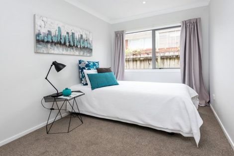 Photo of property in 11a Pegler Drive, Howick, Auckland, 2014