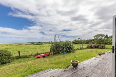 Photo of property in 5 Prospector Place, Barrytown, Runanga, 7873