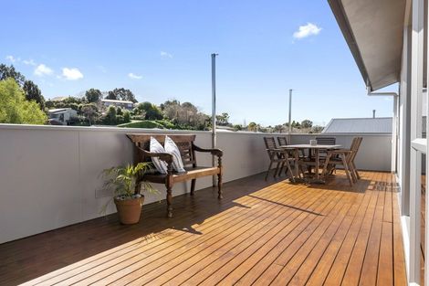 Photo of property in 19c Kenmore Street, Westown, New Plymouth, 4310