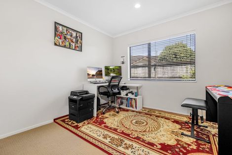 Photo of property in 11 Allerton Place, Wattle Downs, Auckland, 2103