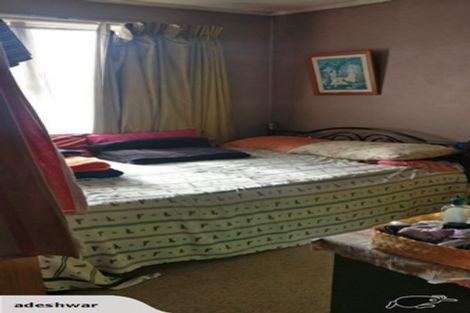 Photo of property in 46 Larnoch Road, Henderson, Auckland, 0610