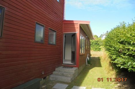 Photo of property in 30 Ranui Terrace, Tawa, Wellington, 5028