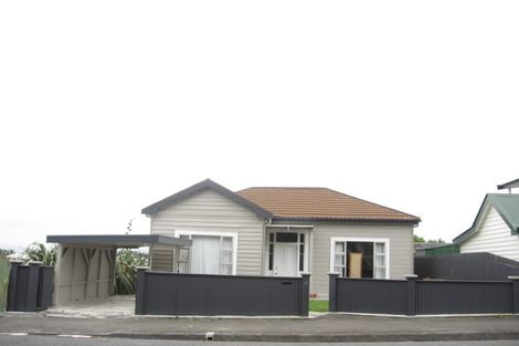 Photo of property in 2 Kipling Avenue, Hospital Hill, Napier, 4110