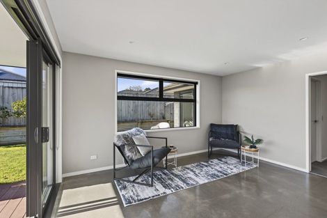 Photo of property in 10 Masters Lane, Waitara, 4320
