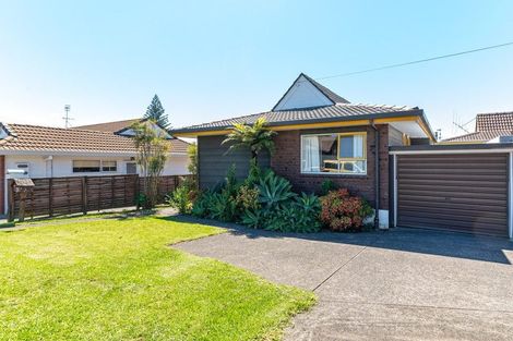 Photo of property in 3/117 Shakespeare Road, Milford, Auckland, 0620