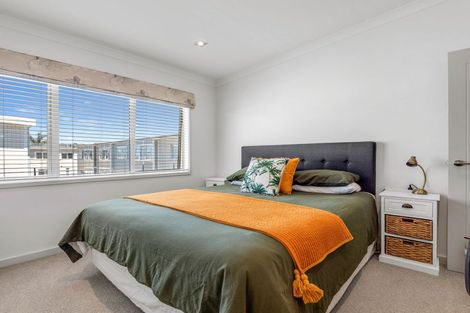 Photo of property in 5 Eaves Bush Parade, Orewa, 0931