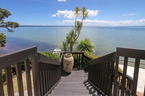 Photo of property in 16a Crispe Road, Clarks Beach, 2122