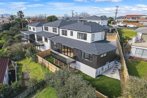 Photo of property in 126c Coronation Road, Hillcrest, Auckland, 0627