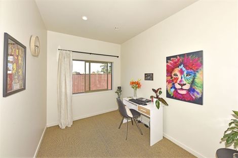 Photo of property in 21 Amoka Crescent, Parklands, Christchurch, 8083