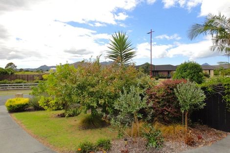 Photo of property in 4 Wai Place, One Tree Point, 0118