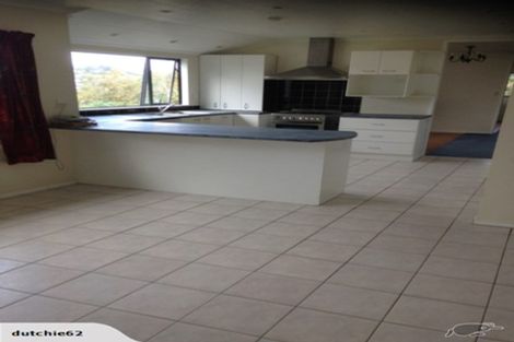 Photo of property in 115 Vipond Road, Stanmore Bay, Whangaparaoa, 0932