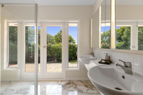 Photo of property in 94 Braid Road, St Andrews, Hamilton, 3200