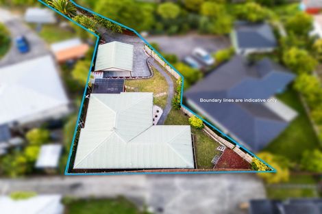 Photo of property in 2/8 Adriatic Avenue, Henderson, Auckland, 0612