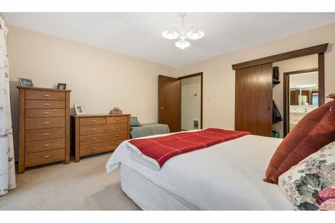 Photo of property in 14 Talltree Avenue, Avonhead, Christchurch, 8042