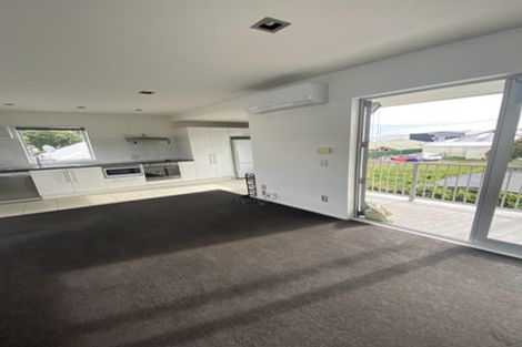 Photo of property in 4/6 Defoe Place, Waltham, Christchurch, 8023