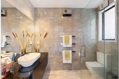 Photo of property in 64a Straven Road, Fendalton, Christchurch, 8014