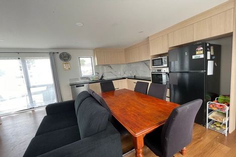 Photo of property in 52 Landon Avenue, Mangere East, Auckland, 2024