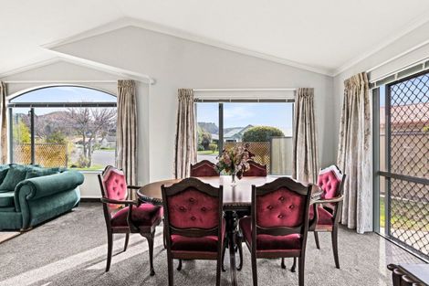 Photo of property in 18 Claridge Place, Taradale, Napier, 4112