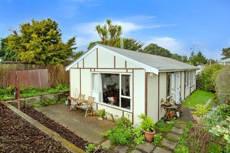 Photo of property in 2/46 Bowhill Road, New Brighton, Christchurch, 8083