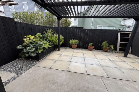 Photo of property in 10 Kearns Drive, Hobsonville, Auckland, 0616
