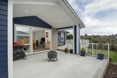 Photo of property in 27 Te Otinga Place, Pyes Pa, Tauranga, 3112