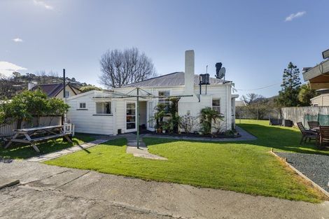 Photo of property in 162 Toi Toi Street, Nelson South, Nelson, 7010