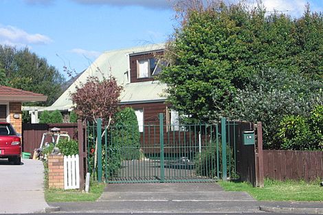 Photo of property in 13 Camden Place, Papatoetoe, Auckland, 2025