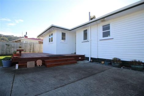 Photo of property in 4 Grayson Avenue, Mangakakahi, Rotorua, 3015