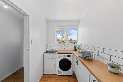 Photo of property in 21 Hinemoa Avenue, Taupo, 3330