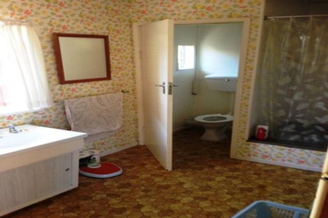 Photo of property in 35 Cedar Drive, Kelvin Heights, Queenstown, 9300