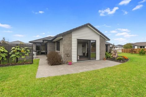 Photo of property in 8 Cowell Crescent, Pyes Pa, Tauranga, 3112